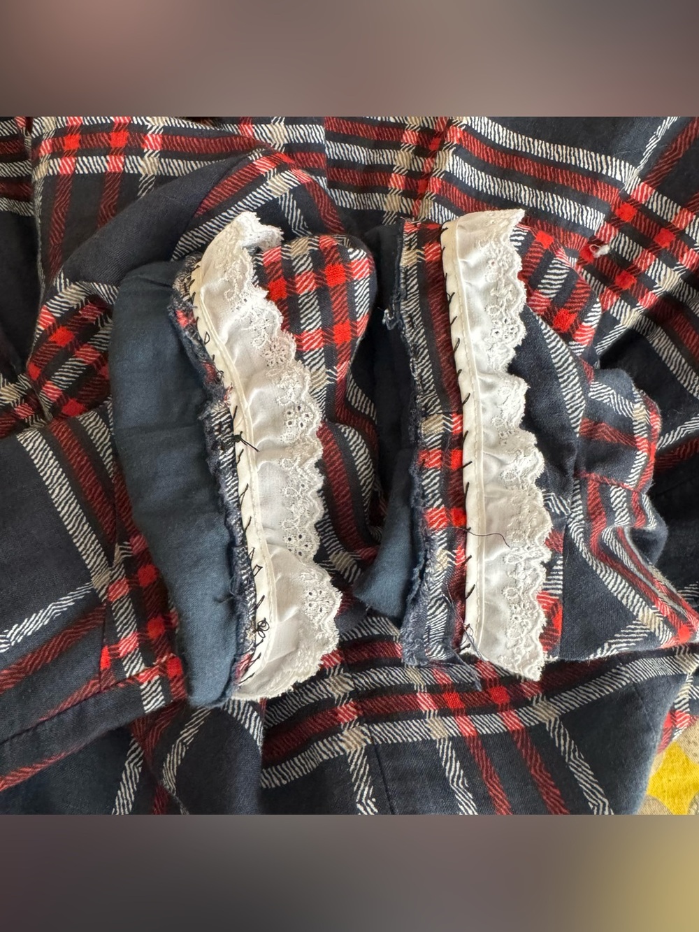 Dainty Jewells Highland Plaid dress with scalloped lace trim and belt size L - Picture 15 of 16